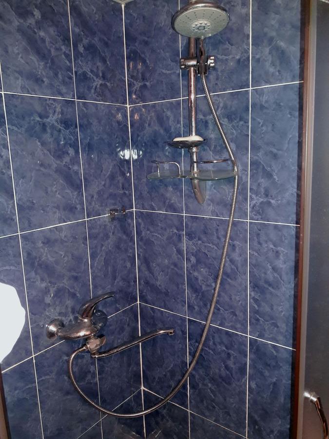 Gulo'S Home Тбилиси Екстериор снимка