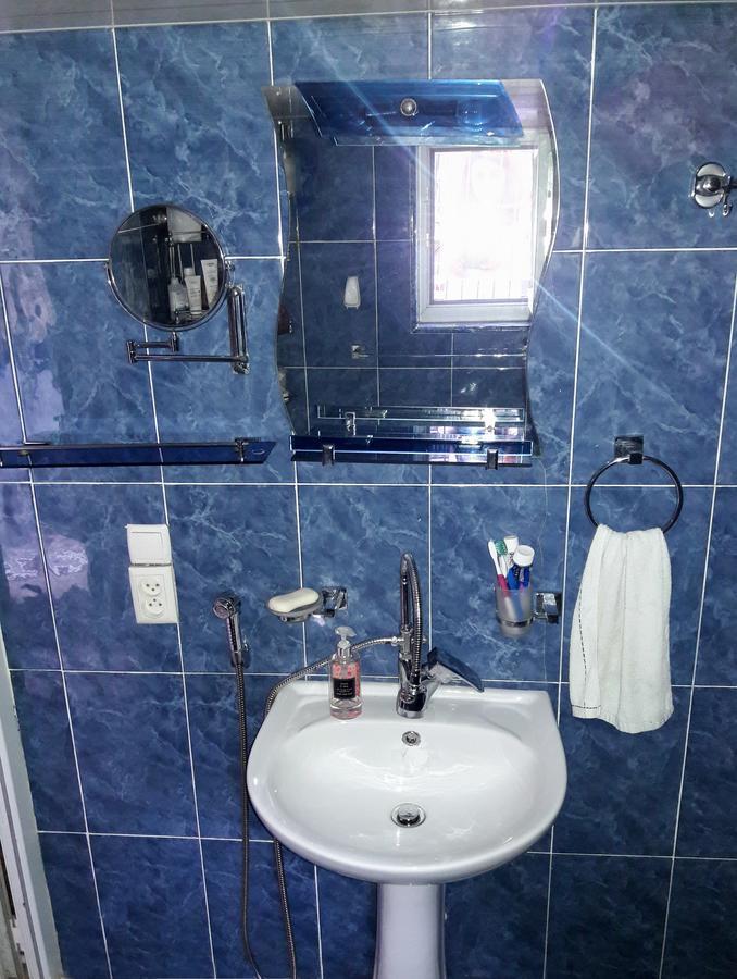 Gulo'S Home Тбилиси Екстериор снимка