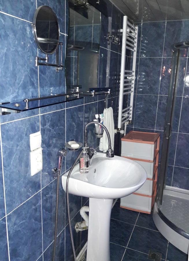 Gulo'S Home Тбилиси Екстериор снимка